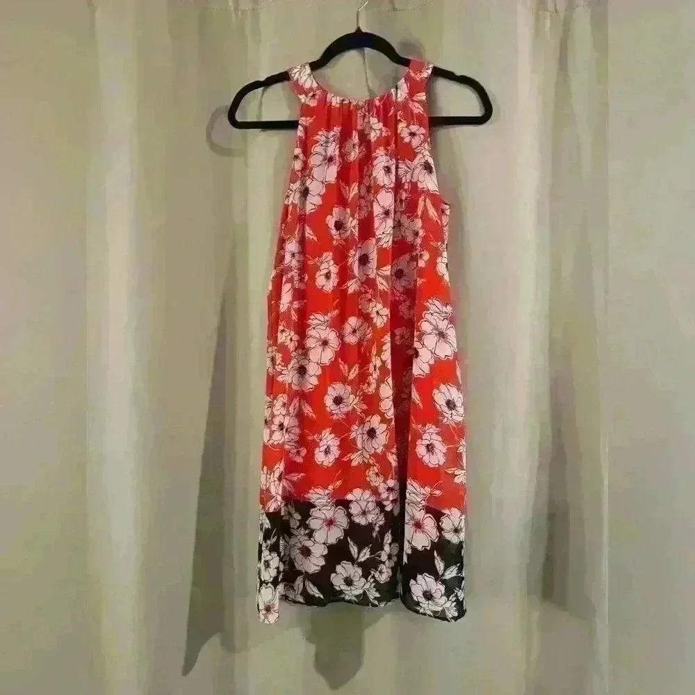 Women’s Red Floral Sandra Darren Dress